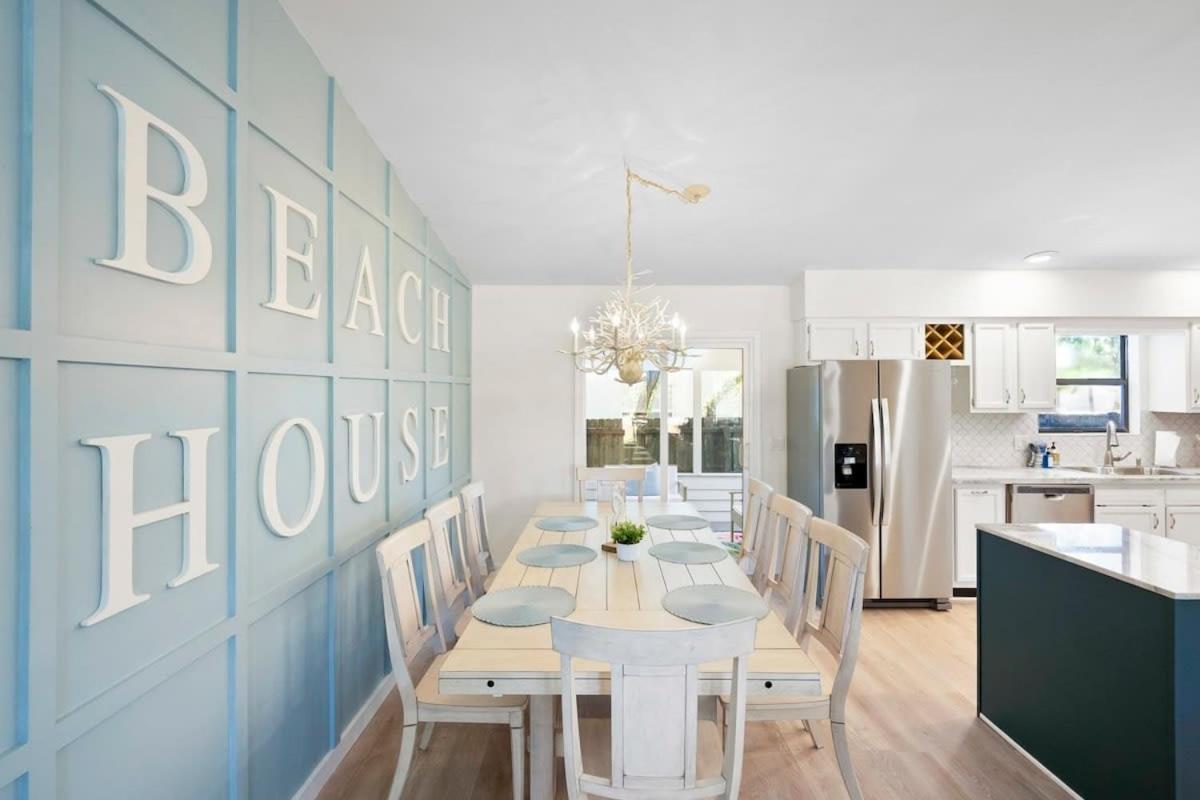 The St Augusdream Renovated Beach House Sleeps 8 Walk To Beach 세인트어거스틴 외부 사진