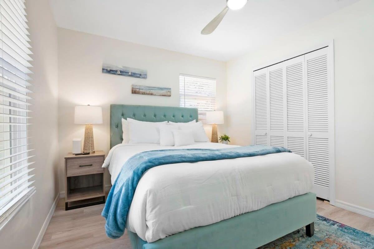 The St Augusdream Renovated Beach House Sleeps 8 Walk To Beach 세인트어거스틴 외부 사진
