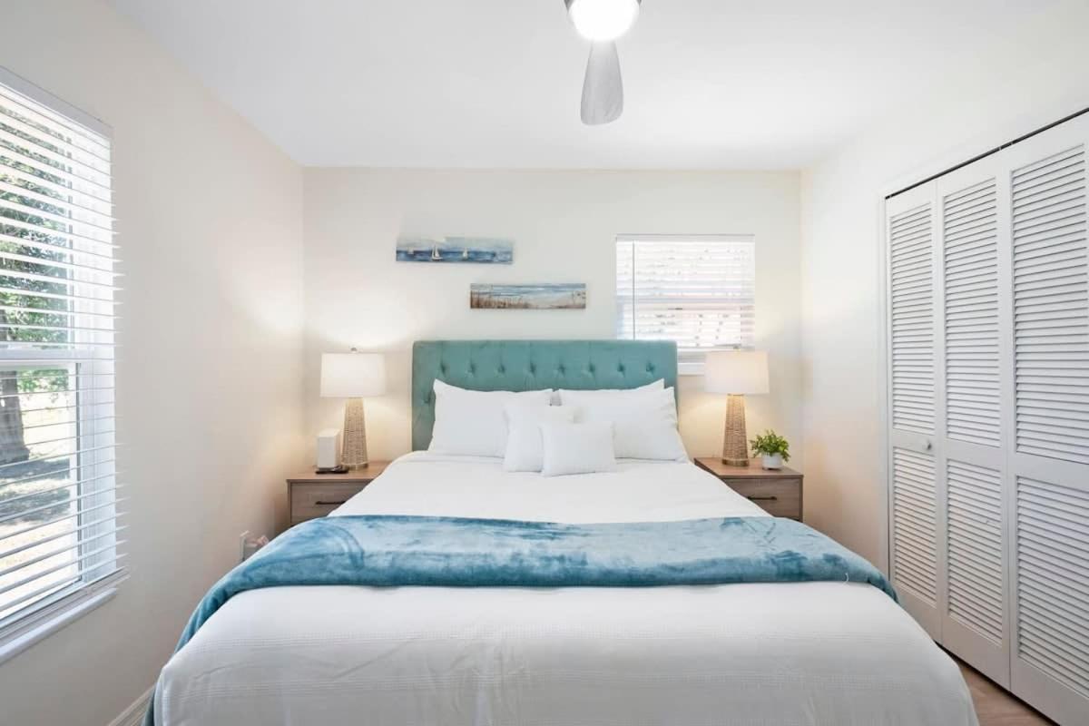 The St Augusdream Renovated Beach House Sleeps 8 Walk To Beach 세인트어거스틴 외부 사진