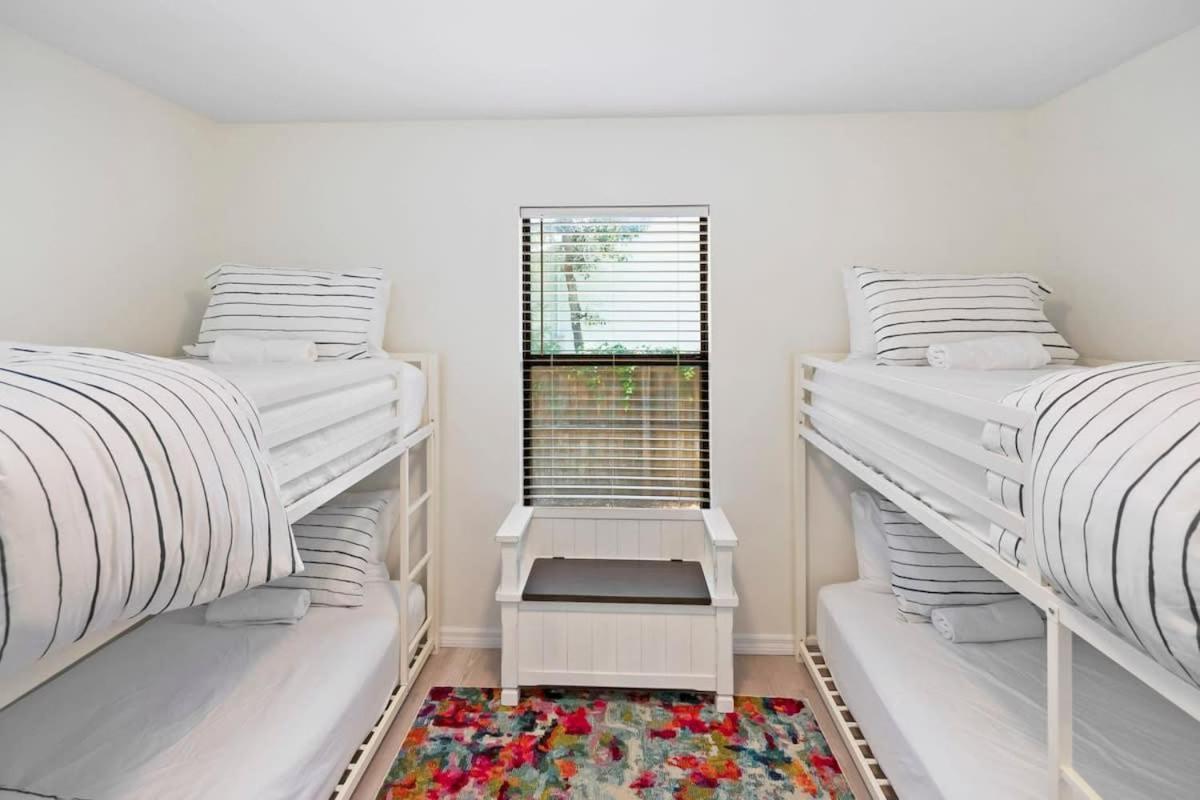 The St Augusdream Renovated Beach House Sleeps 8 Walk To Beach 세인트어거스틴 외부 사진